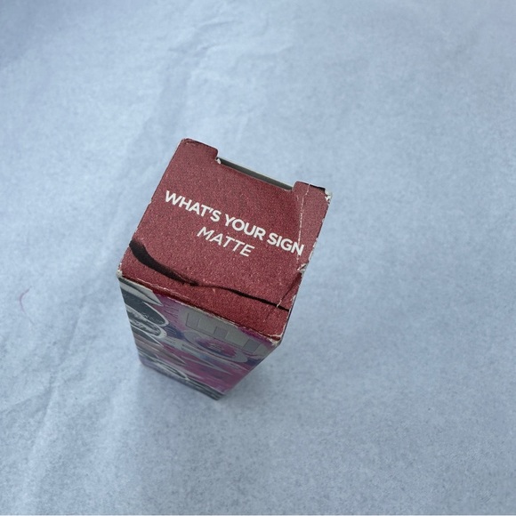 URBAN DECAY Vice shade: what’s your sign  ( Hydrating Lipstick) - Picture 5 of 16